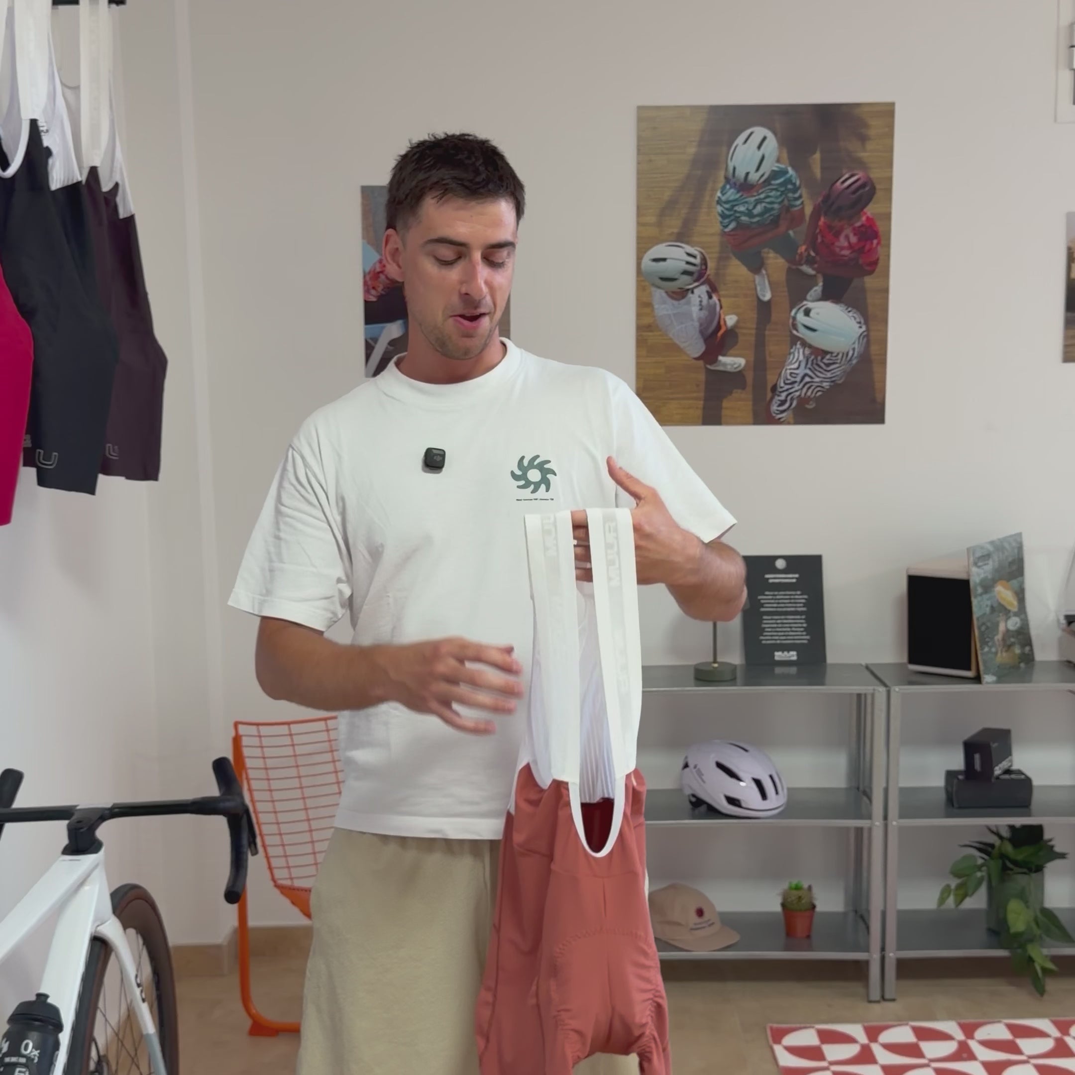 Cargar video: CULOTTE BORNEO MEN